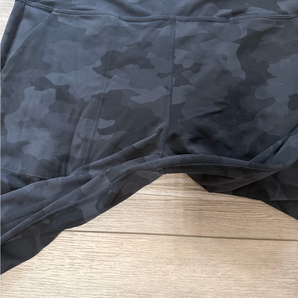 lululemon athletica Black Camo joggers - Picture 2 of 4